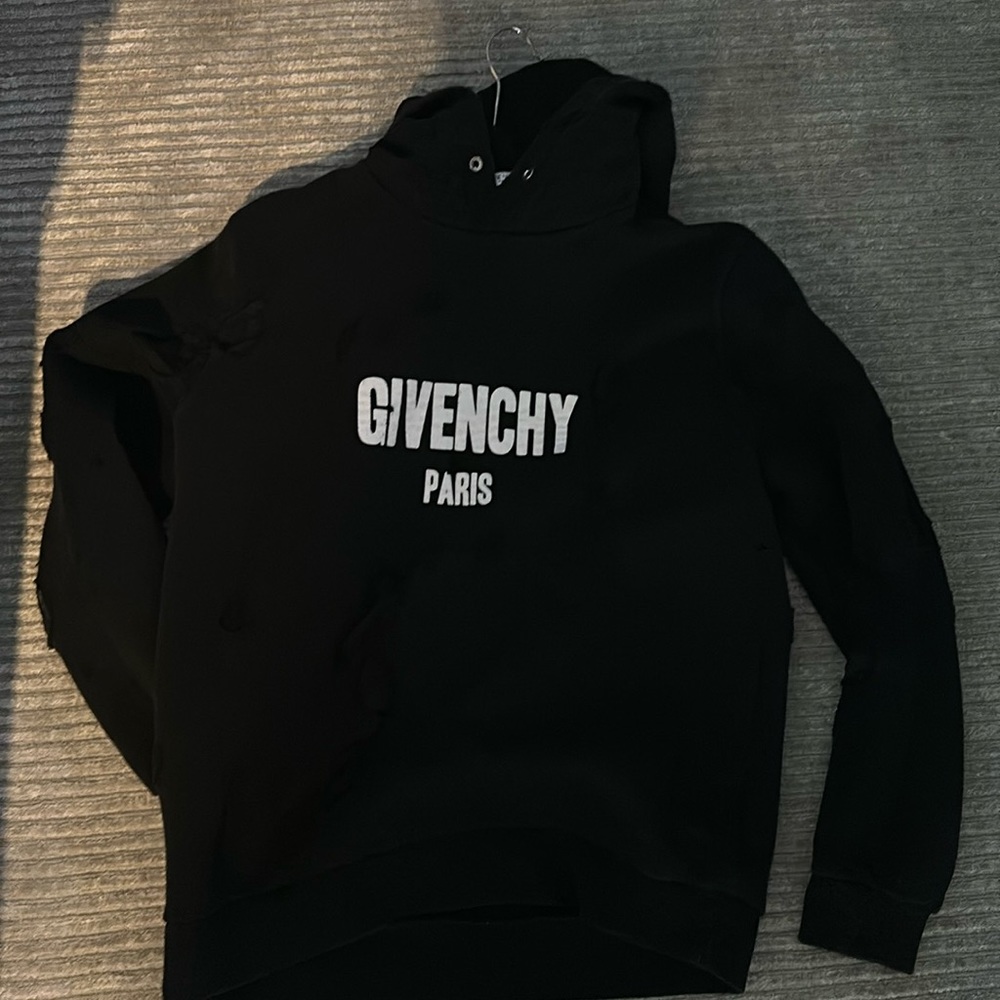 Givenchy hoodie size medium